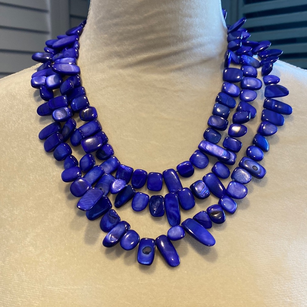 Sprig necklace with natural stones